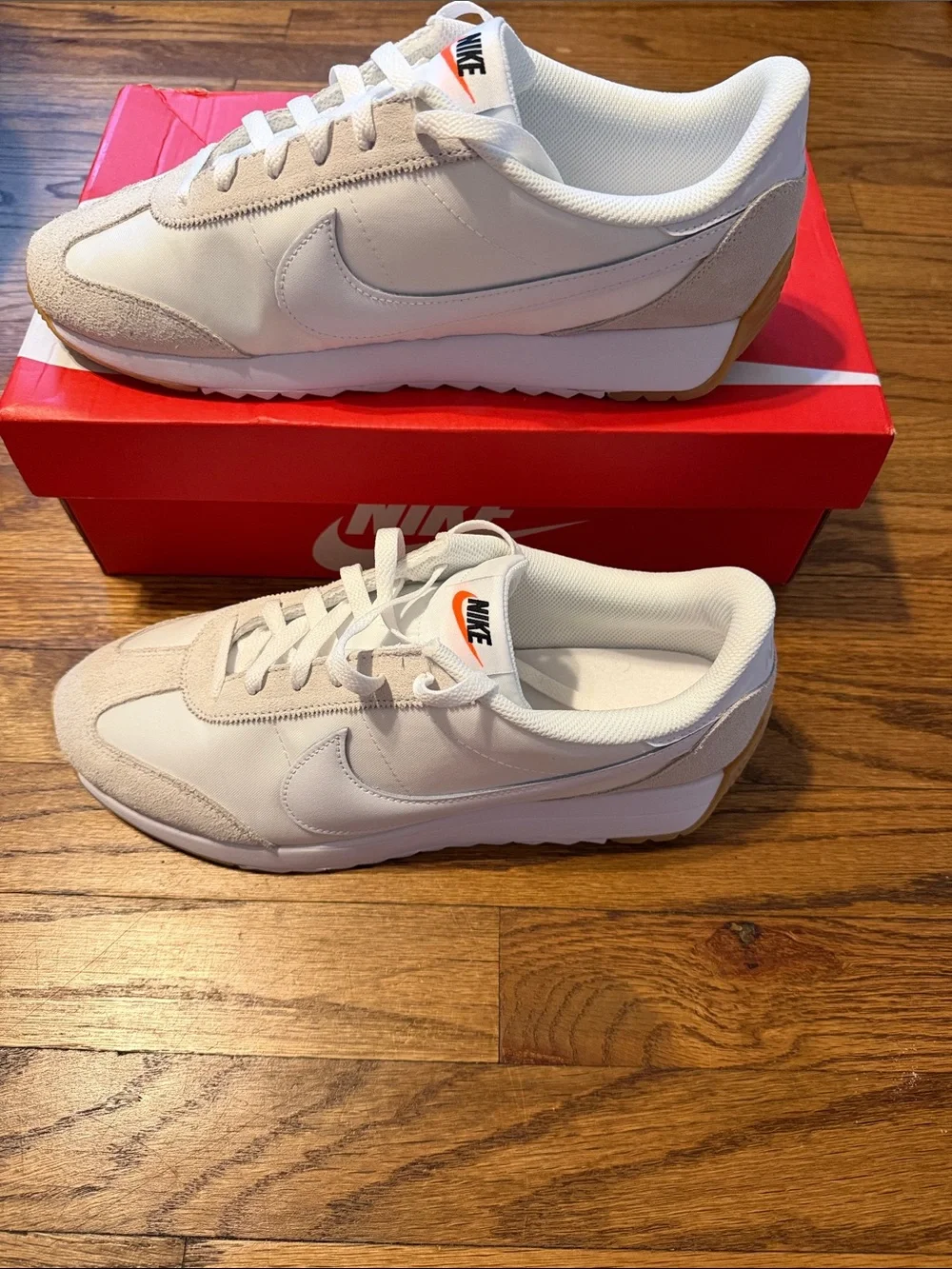 Nike Men's Cream and White Casual Sneakers